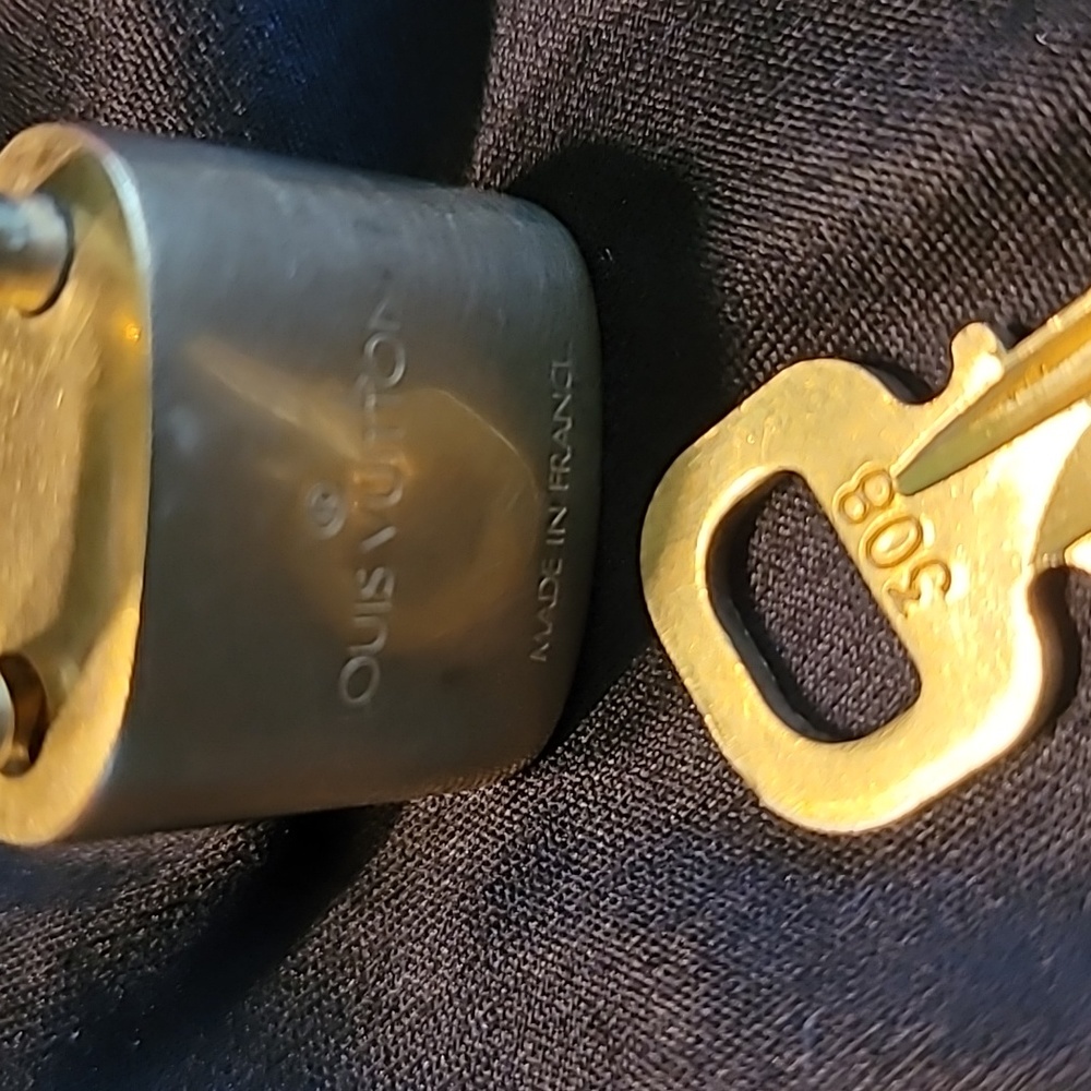 Authentic‼️Please Send To Poshmark Louis Vuitton 🔐  Lock & Key#308 - Picture 4 of 8